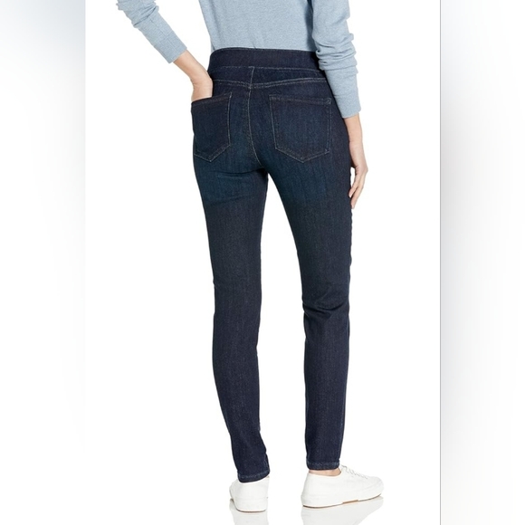 Amazon Essentials Women's Pull-On Jeggings - size 12 Regular, New Dark Wash - Picture 3 of 9